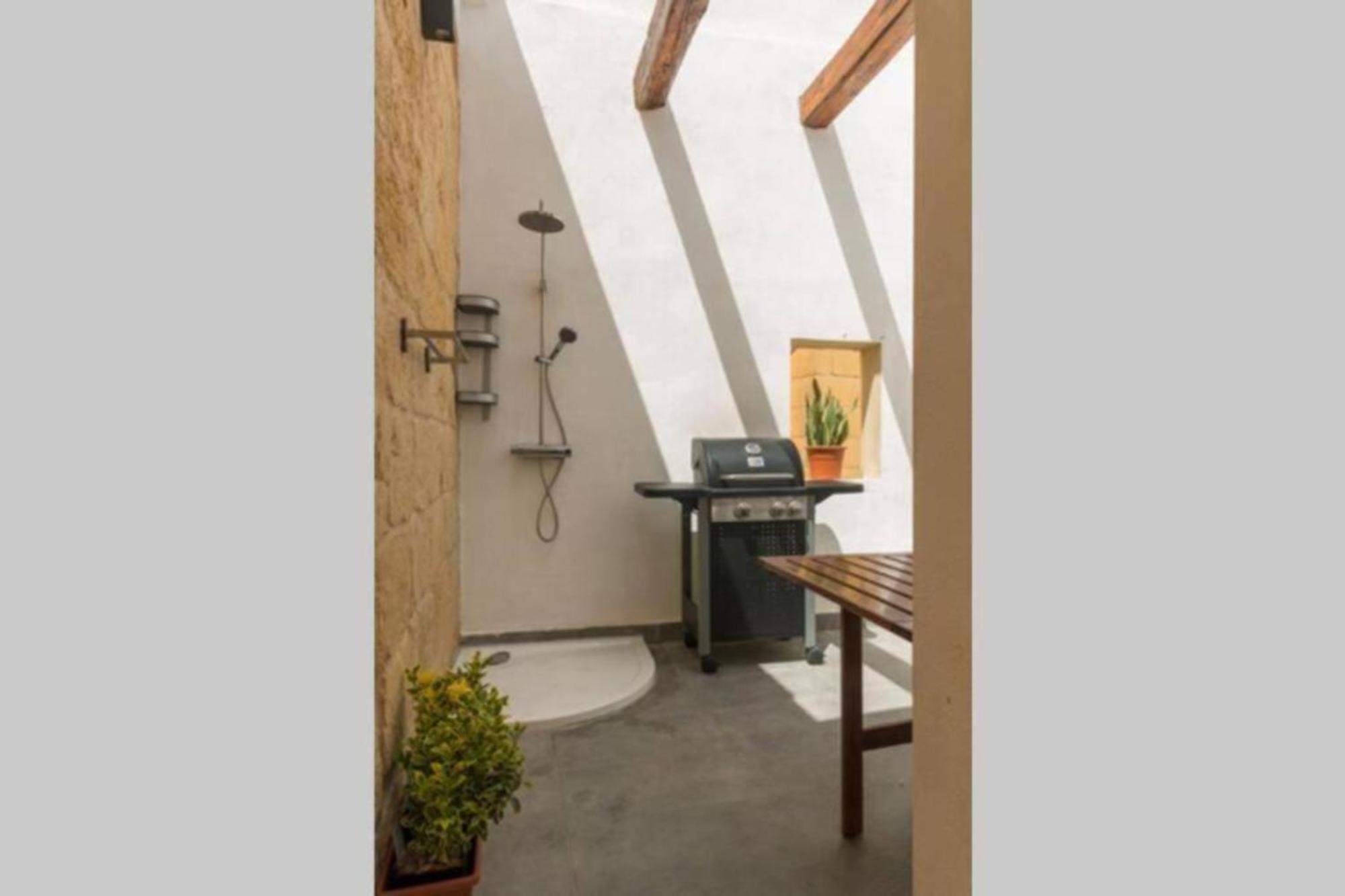 Authentic 1St Fl Apartment At The 3 Cities Marina Cospicua Exterior foto